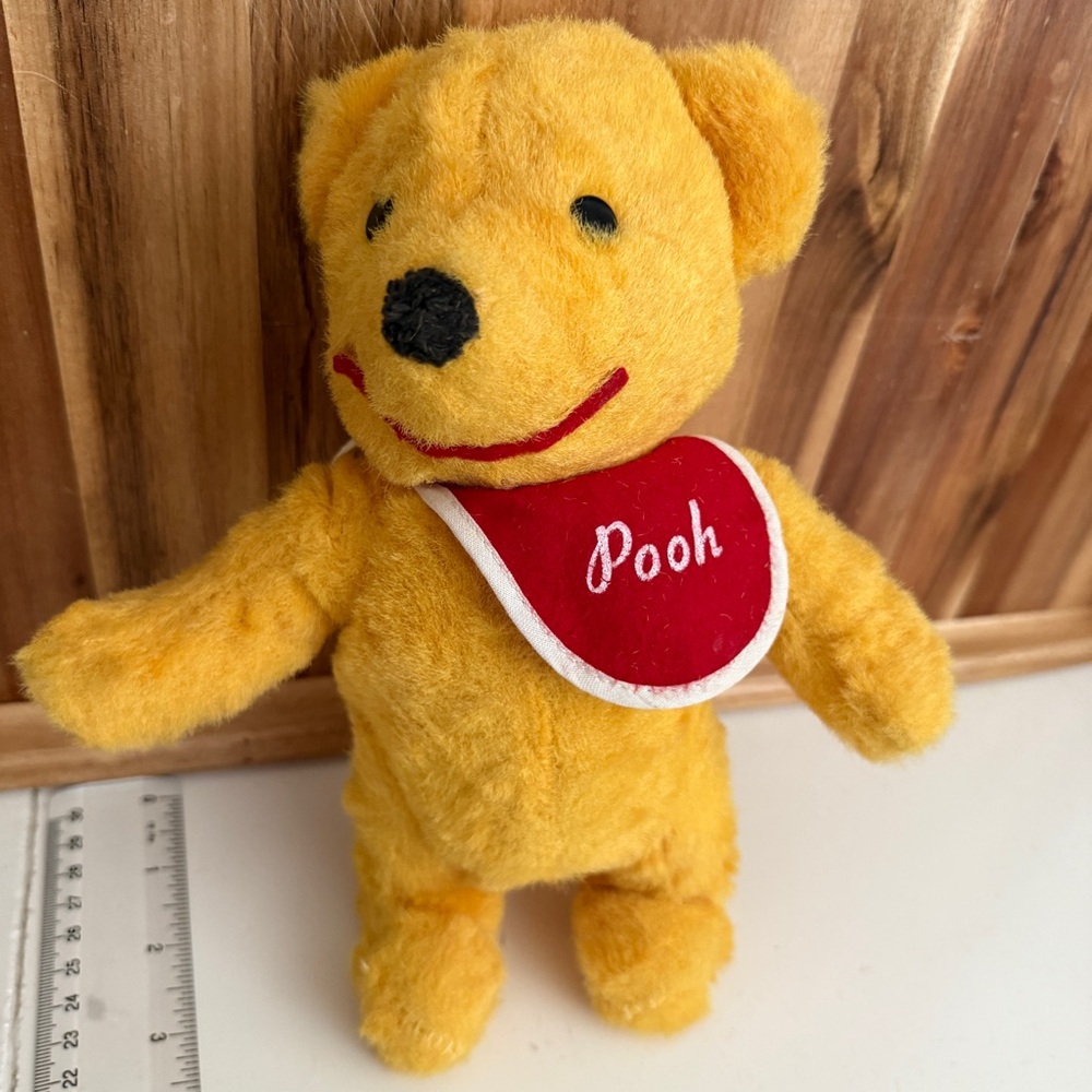 Vintage 1960's Walt Disney Winnie The Pooh 12" Plush Gund J Swedlin USA